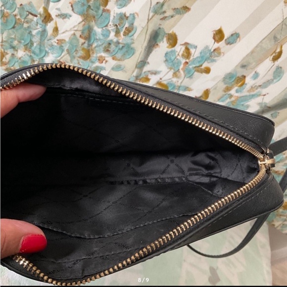 Michael kors Jet Set Crossbody Bag - Picture 7 of 8